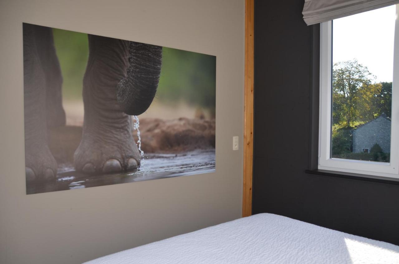 Un Espace Au Bord De L'Eau Paliseul Exterior foto
